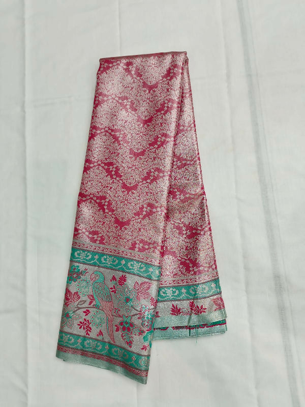 Red with Light Green Parrot Design Border